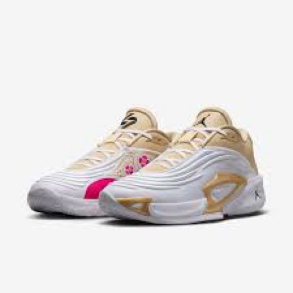 Jordan Luka 3 SE | Men’s 8.5 / Women’s 10 | Lightweight Basketball Shoes